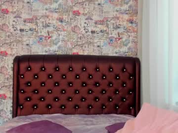 girl
        angelina_new cam image #840224