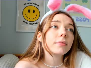 girl
        thisisamelia cam image #3837230