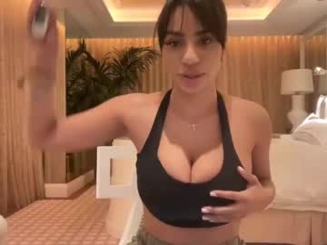 girl
        aaashleyy cam image #4365737