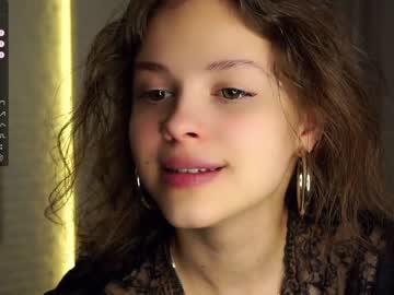 girl
        a_whole_eternity cam image #4148658