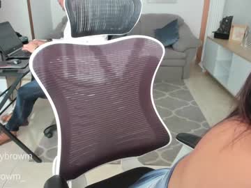 couple
        emillybrowm cam image #3040275