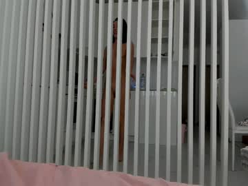 girl
        _mito_69 cam image #4214830