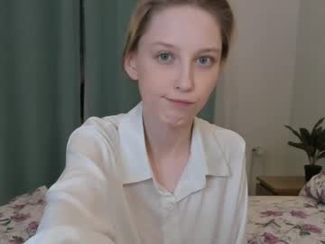 girl
        alisondrakes cam image #3033200