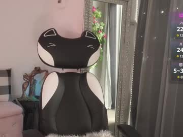 girl
        mysticxkitty cam image #6123416