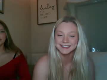 couple
        2prettylittlething2 cam image #3763172