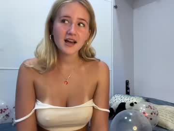 girl
        itsssosierra cam image #6067482