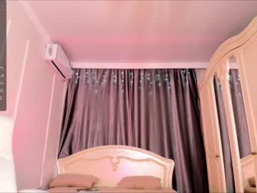 girl
        mia_mei_ cam image #3281385