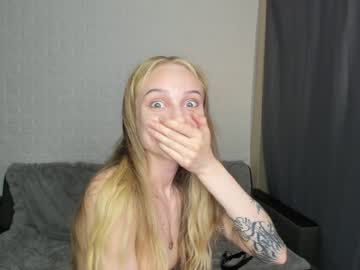 girl
        sandra_buika cam image #1872053