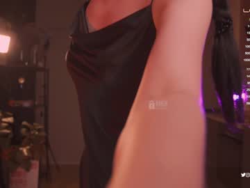girl
        bronnica cam image #1894020