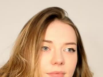 girl
        thisisamelia cam image #6288509