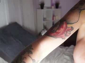 couple
        redcutevi cam image #2898248