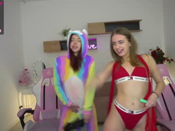 couple
        kira0541 cam image #550115