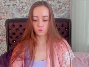 girl
        angelina_new cam image #2851787