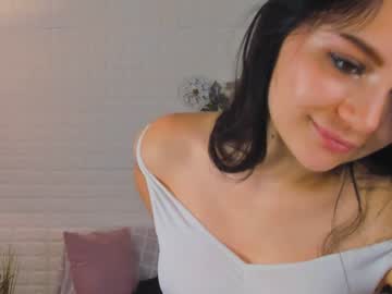 girl
        pretty_krisss cam image #4432584