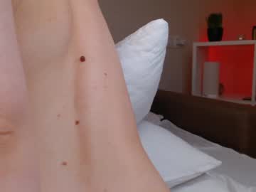 girl
        surprise_girl69_ cam image #4356545