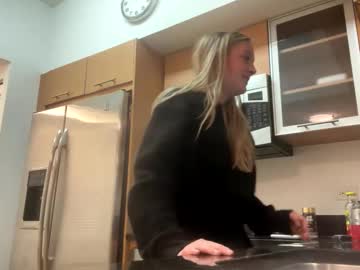 girl
        lexaarose05 cam image #6471216