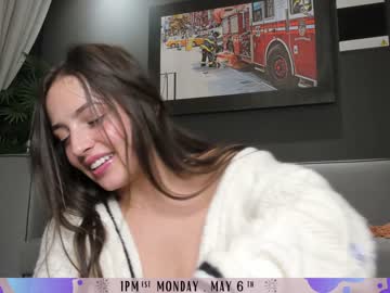 girl
        gabrielaa_18 cam image #4078321