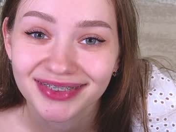 girl
        bless_sheila cam image #3830603