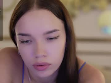 girl
        stella_elegance cam image #5274051