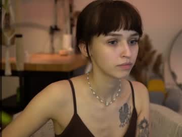 girl
        diruriru cam image #3586129