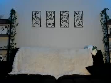 girl
        xlunaskye cam image #3993348