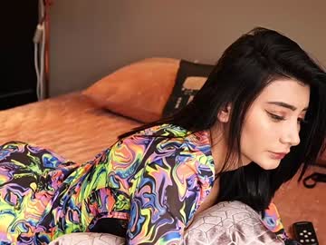 girl
        letiziafulkers1 cam image #851415