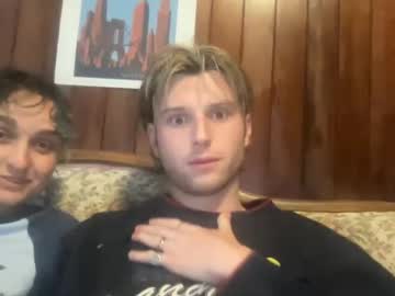 couple
        oliversidney cam image #4753471