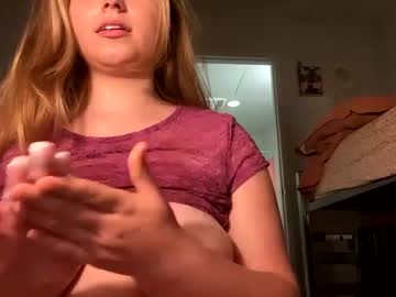 girl
        panseypussy cam image #5337452
