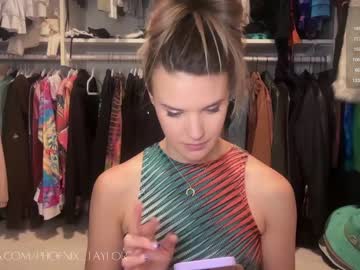 girl
        phoenix_taylor cam image #3869567