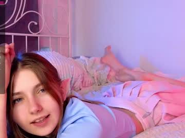 girl
        cute_fox_girl cam image #4325222