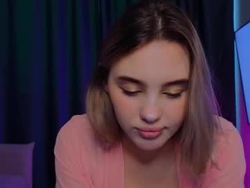 girl
        angella_kleee cam image #5350936