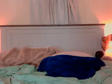 girl
        dawnwillow cam image #3452294