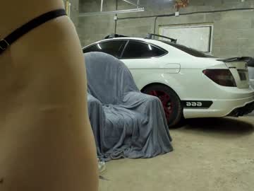 girl
        jenniferden cam image #4026330