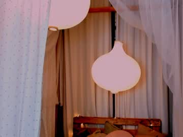 girl
        hailiemills cam image #171025