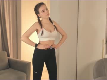 girl
        softapples cam image #1405131