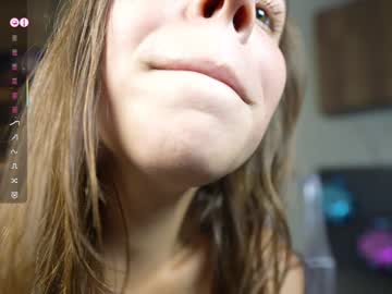 girl
        monika_youthfull cam image #6641653