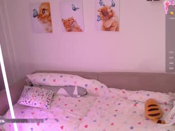 girl
        avroramy cam image #6116803