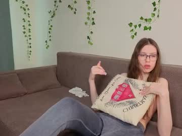 girl
        lorettaeells cam image #6891634