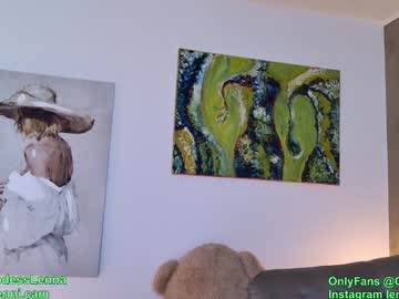 girl
        lenna_godess cam image #5273589