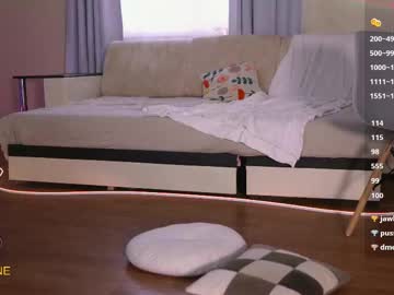 girl
        sweetkira555 cam image #6140027