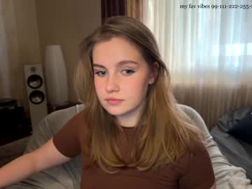 girl
        cute_siberian_girl cam image #5948389