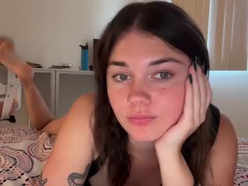 girl
        queencassidyy cam image #2698437