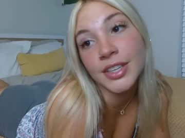 girl
        lovecayaxo cam image #2640925