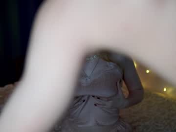 couple
        fanio1337 cam image #4239377
