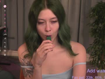 girl
        kina_ka cam image #5827024