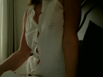 girl
        mmmmyesplease1 cam image #5664813
