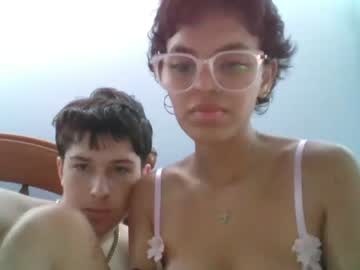 couple
        strawberrybae2 cam image #135637