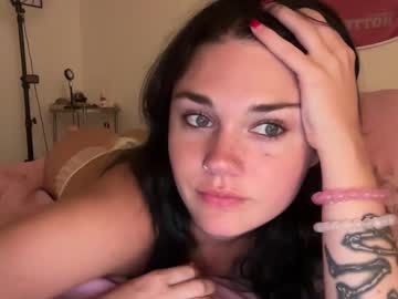 girl
        queencassidyy cam image #4905261