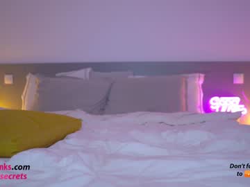 girl
        ambercb cam image #1205065