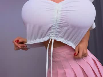 girl
        wanda_robinson cam image #2381944